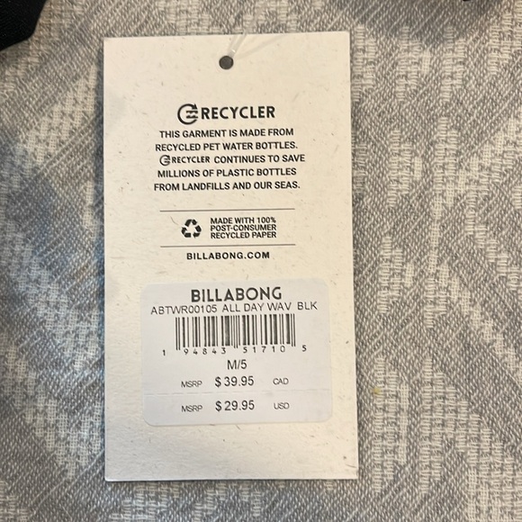 New tags on - Picture 2 of 5